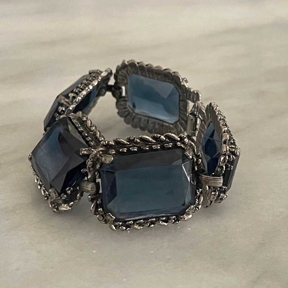 Vintage Elegant Silver Plated and Blue Glass Bracelet.
